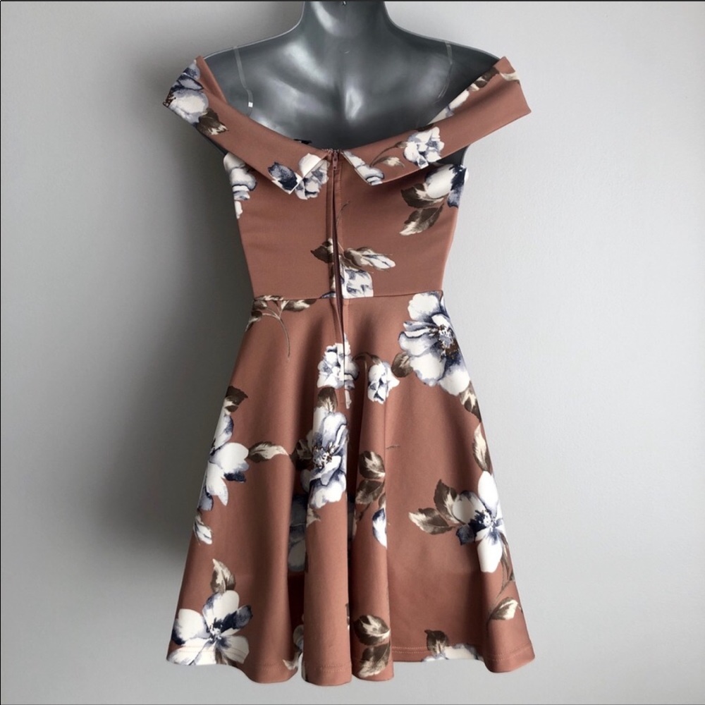 Gorgeous Windsor floral print dress small - Picture 3 of 6